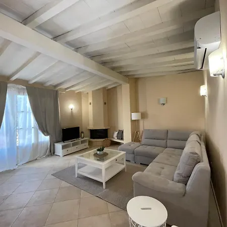 Casa Vacanze In Versilia Пьетразанта