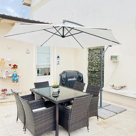 Дом отдыха Casa Vacanze In Versilia