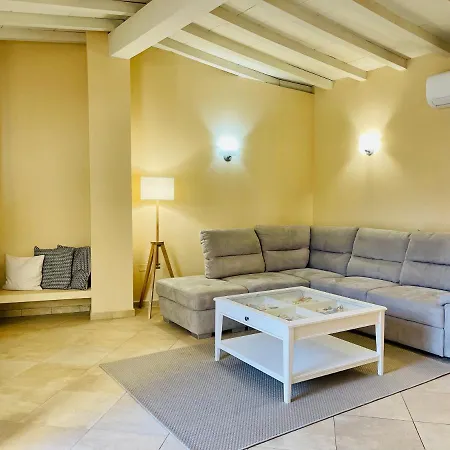 Casa Vacanze In Versilia * Пьетразанта